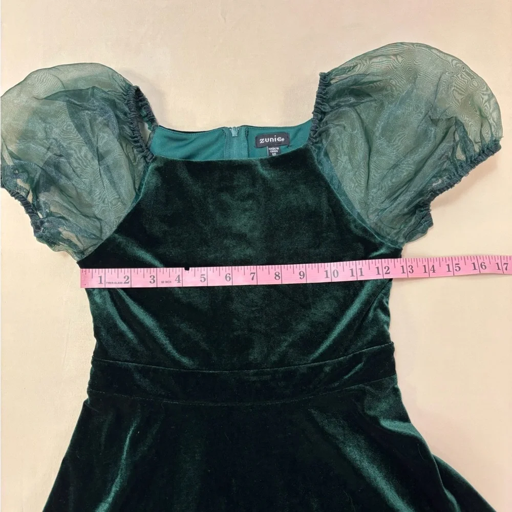 Zunie Dark Emerald Green Velvet Girls Dress with Sheer Puff Sleeves Size 10
